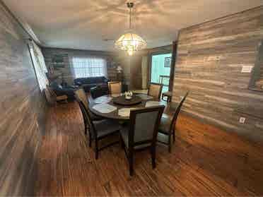 Available rooms for rent $