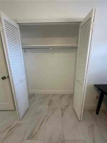 Available rooms for rent $