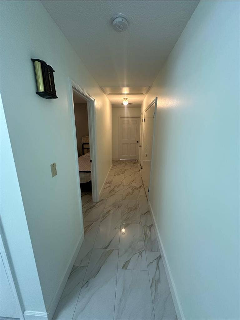 Available rooms, whole house