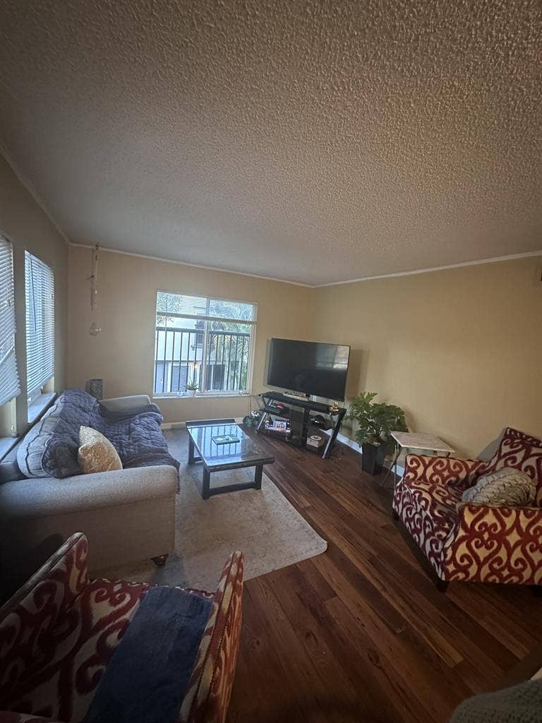 Room For Rent in Baldwin Park