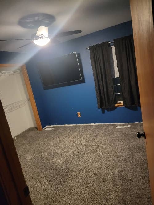 Room available nw Cedar Rapids