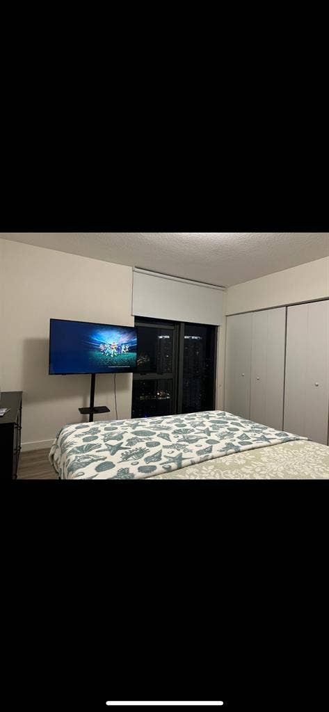 great location room for rent