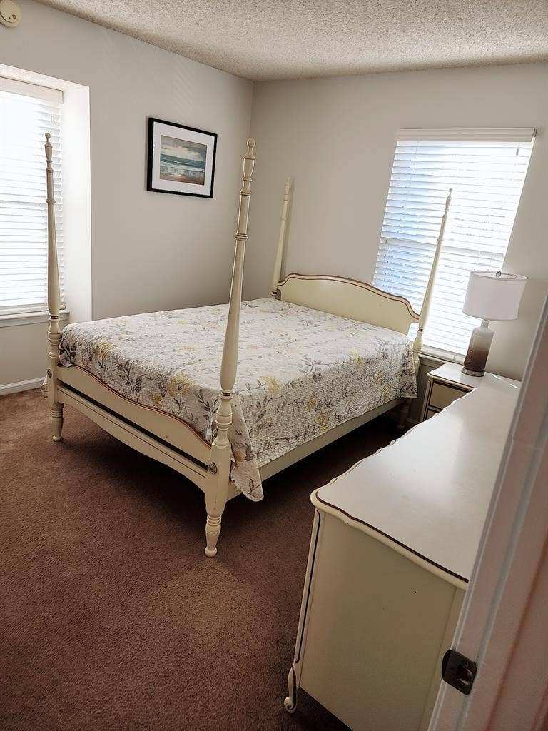 Cozy Room for Rent – Location