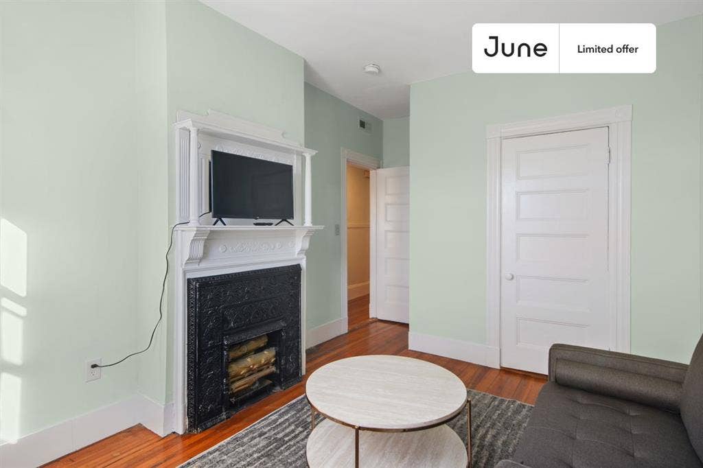 4 BR in Boston