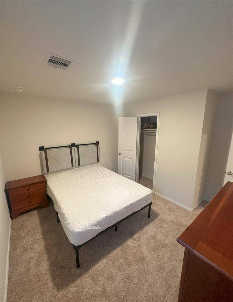 $ FULLY FURNISHED ROOMS