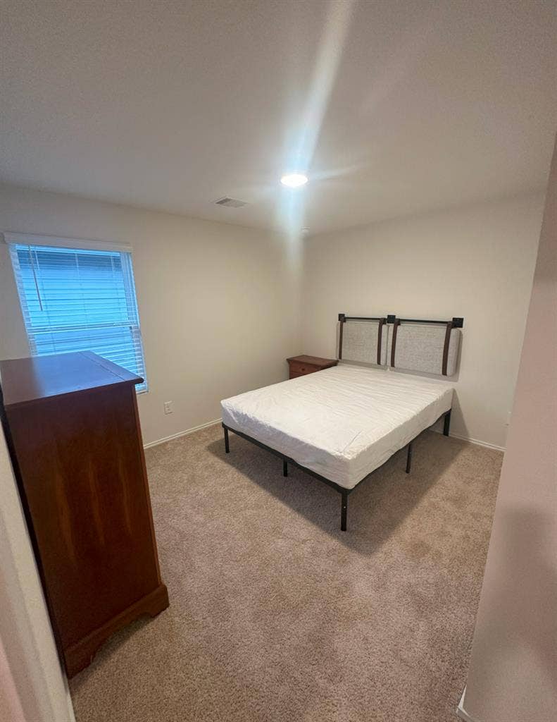 $ FULLY FURNISHED ROOMS