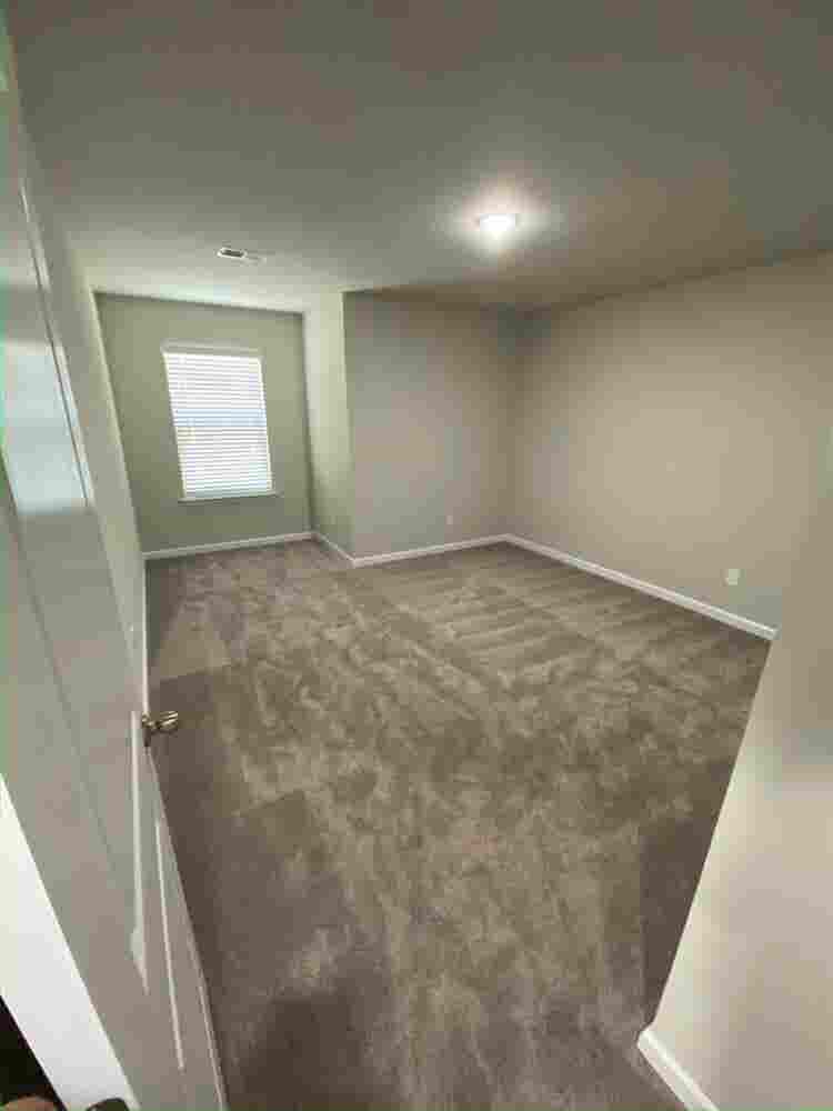Roommate wanted