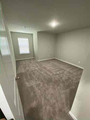 Roommate wanted
