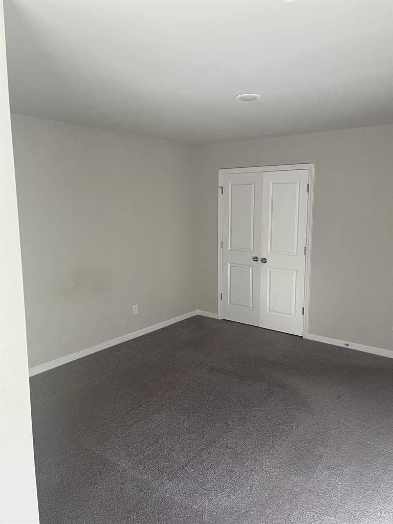 Roommate wanted