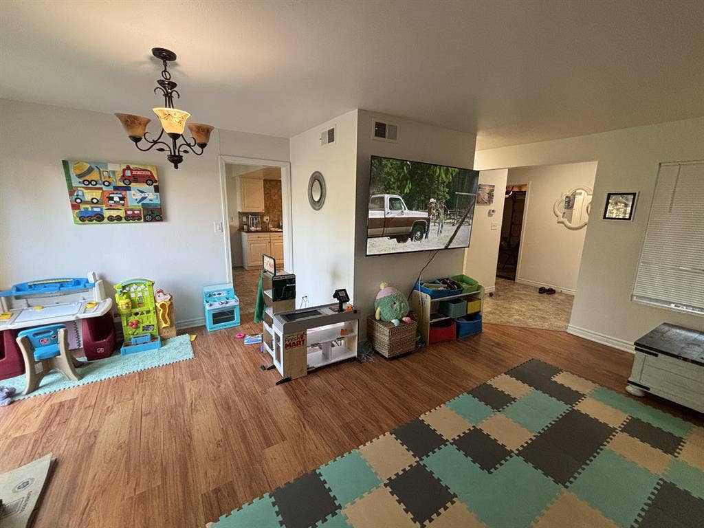 Irvine Large Room for Rent