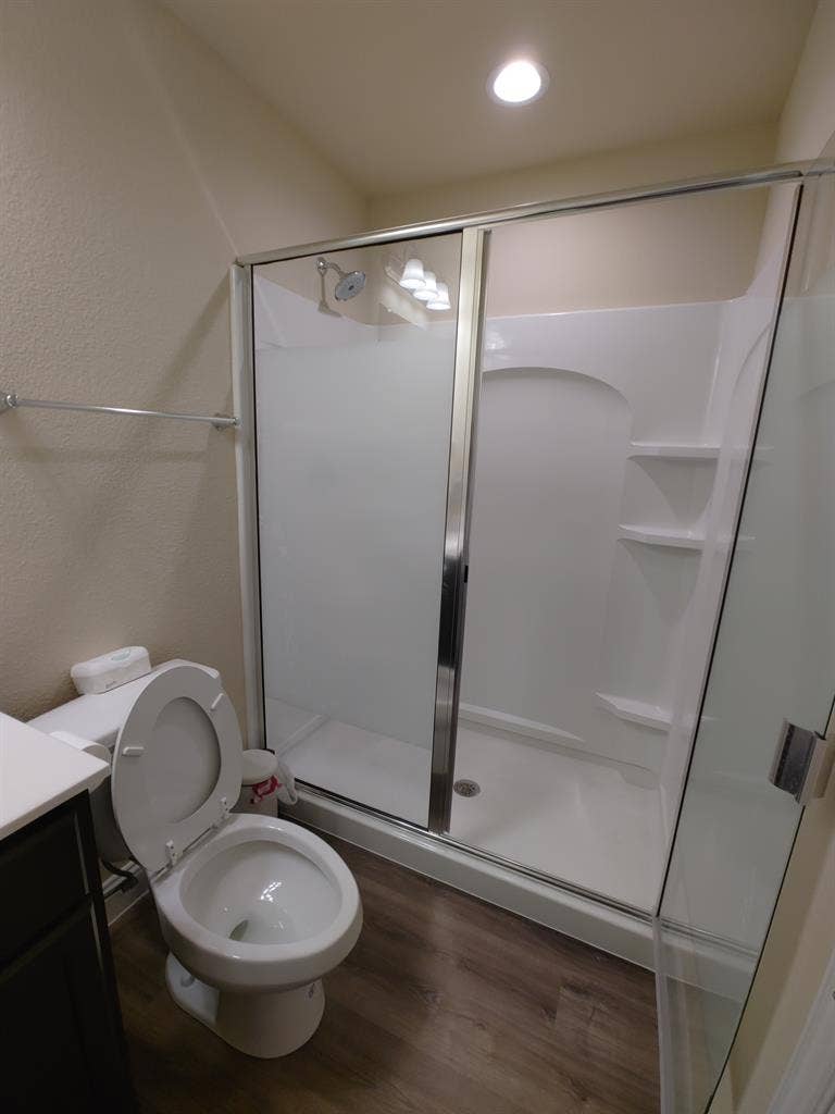 PRIVATE ROOM WITH OWN FULL BATHROOM