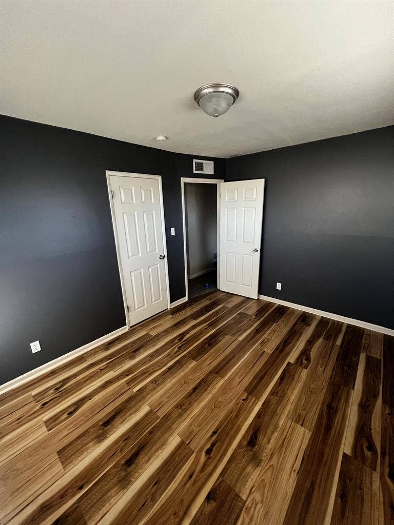 Room for rent near UA. Park/Grant