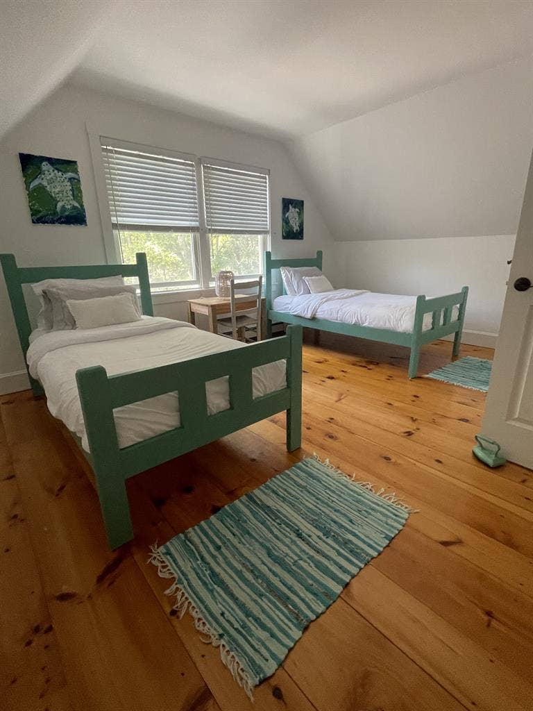 Room for Rent in Edgartown Home