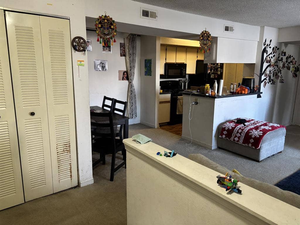 Sublease apartment from Mid Feb