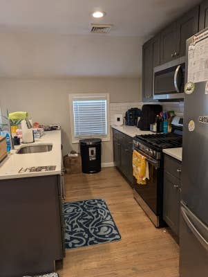 Looking for a Roommate