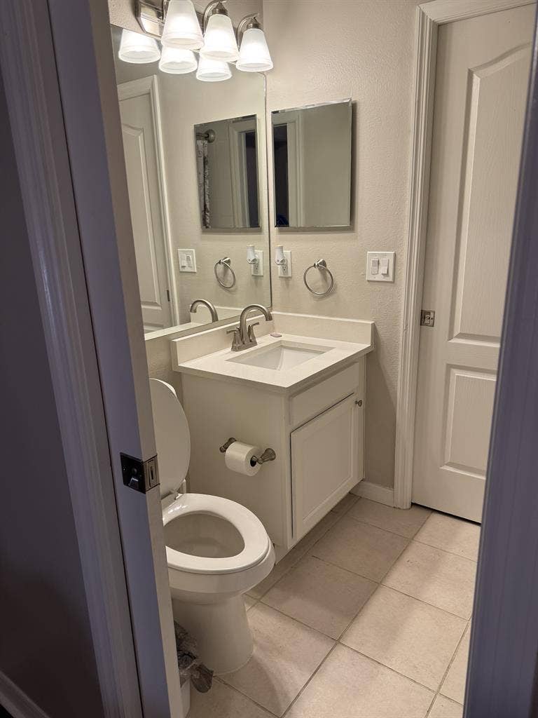 Room with private bathroom for rent