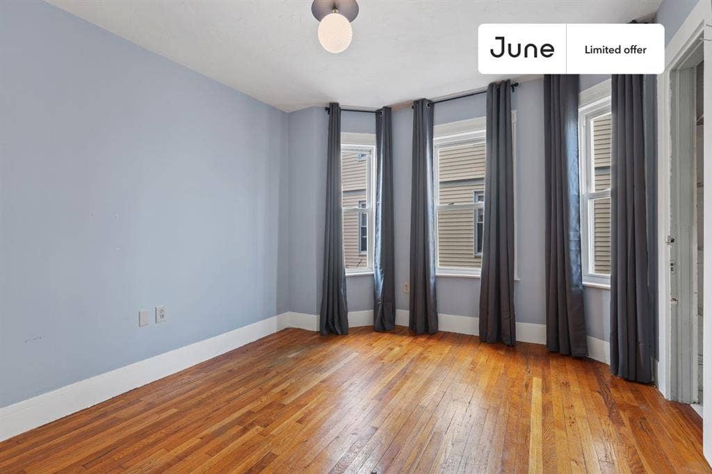 3 BR in Boston