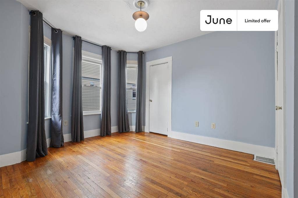 3 BR in Boston