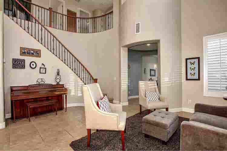 Amazing Gilbert home! Must see!