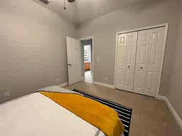 Rooms for Rent in Gated Community