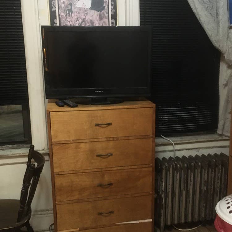 Private furnished room in Astoria