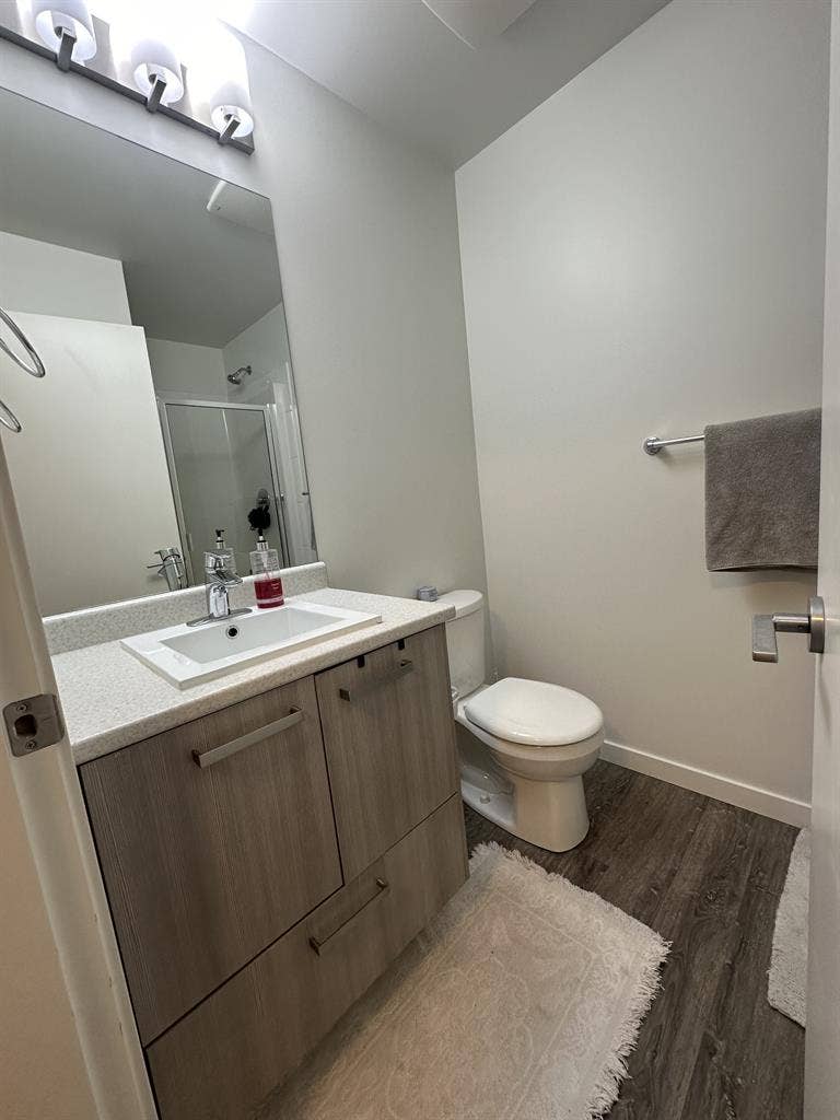 1 Bedroom with Private Bathroom U1