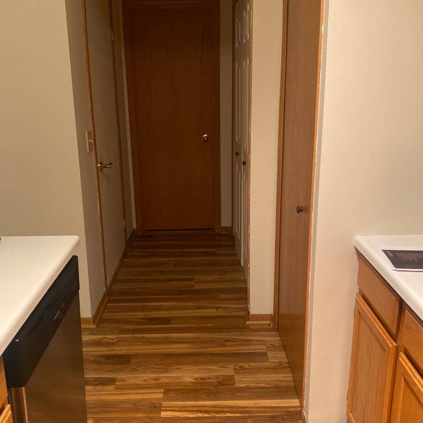 2 Bedroom Townhome ready for Renter