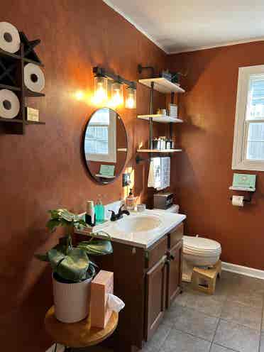 Cozy 
home close to downtown