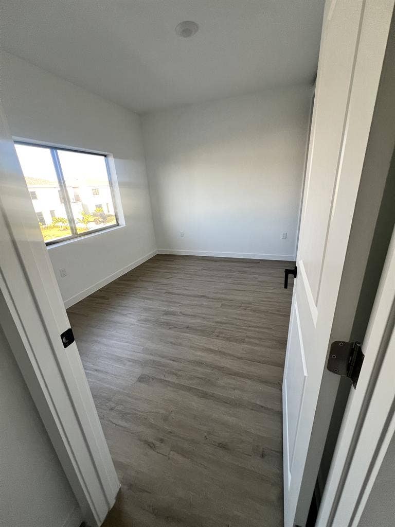 Room for rent - Florida city Miami