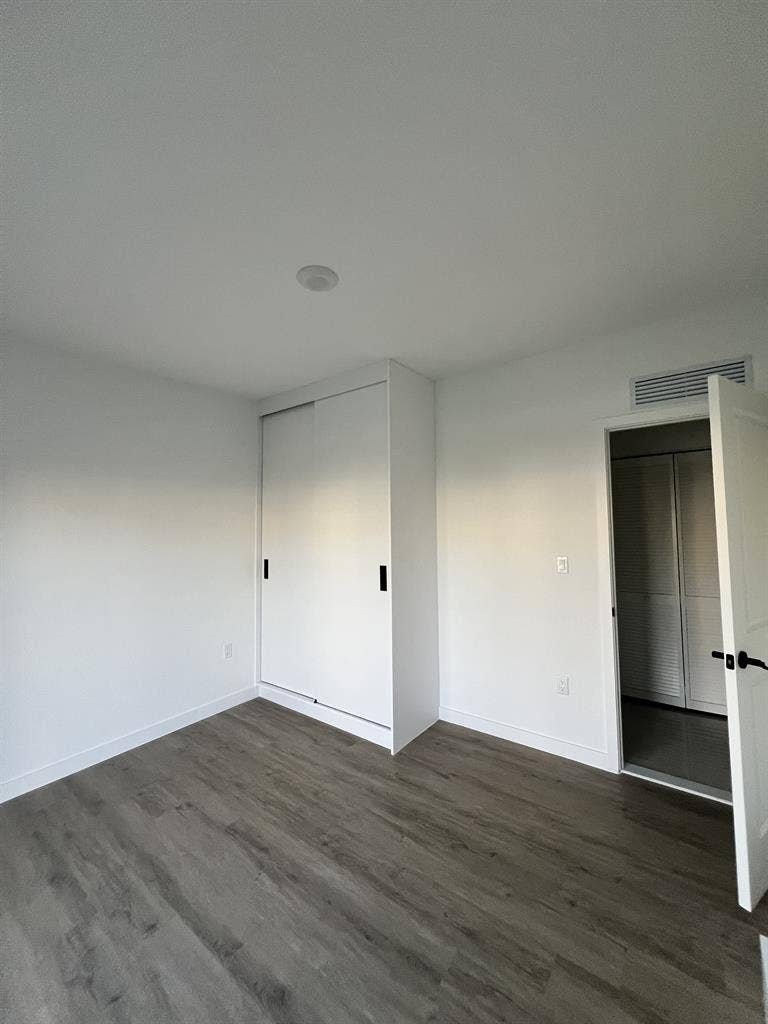 Room for rent - Florida city Miami