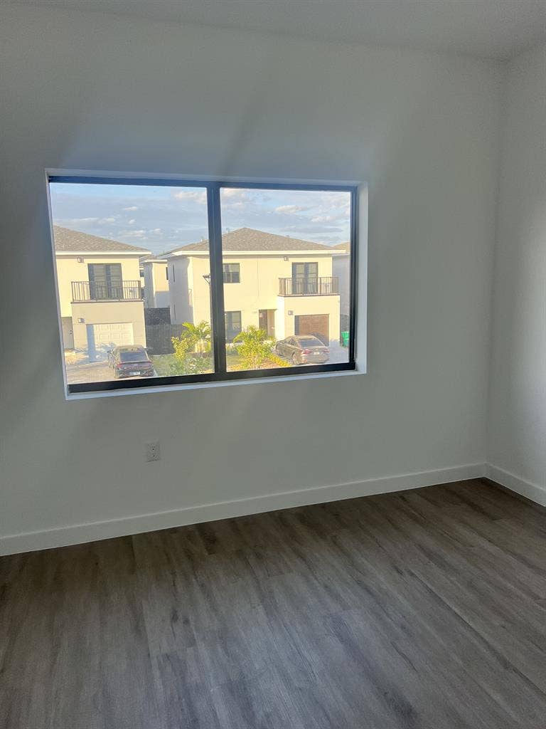 Room for rent - Florida city Miami