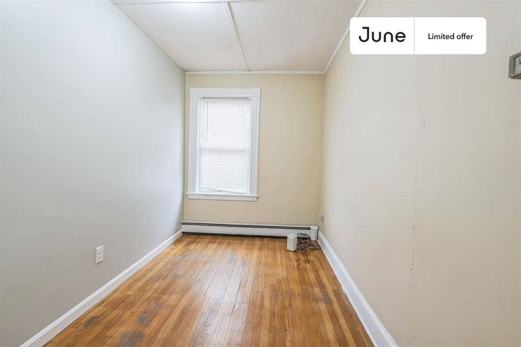 4 BR in Boston