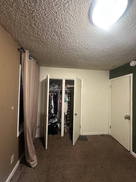 Female roommate wanted