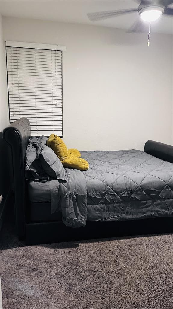 Available private room and bathroom