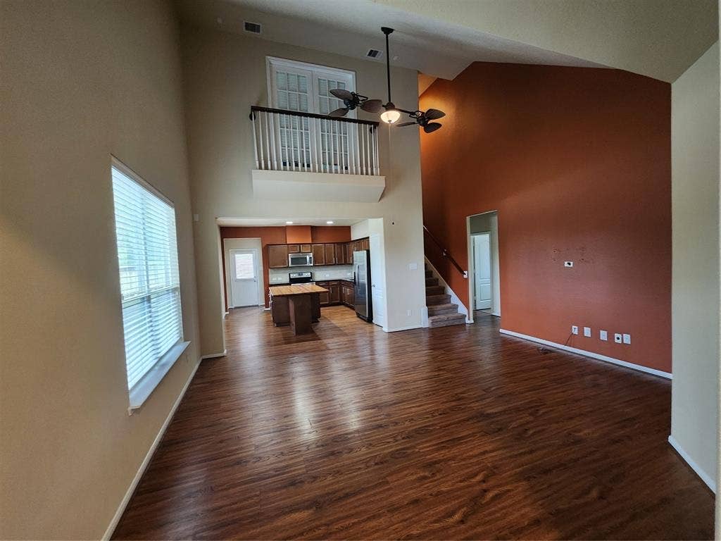 Looking for Roommates! Private Room