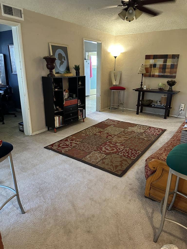 Private Room w/ BR Avail in Duplex