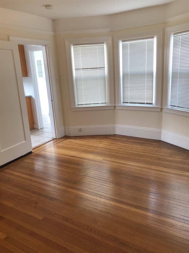 Large Bedroom in 2 Bedroom House