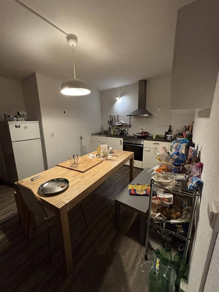 ROOM FOR SUBLET FOR MALE IN SHARING