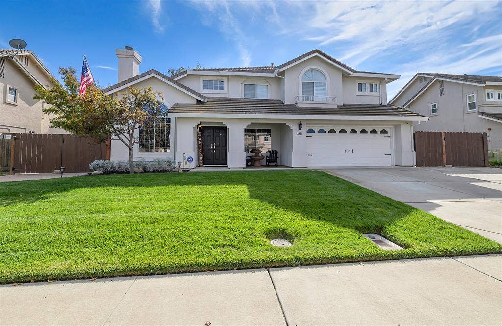 Very large room in a gorgeous home!