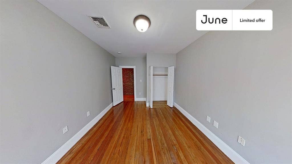 4 BR in Boston