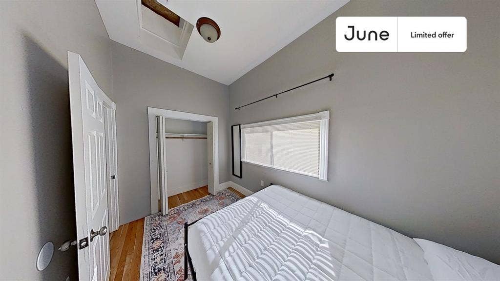 4 BR in Boston