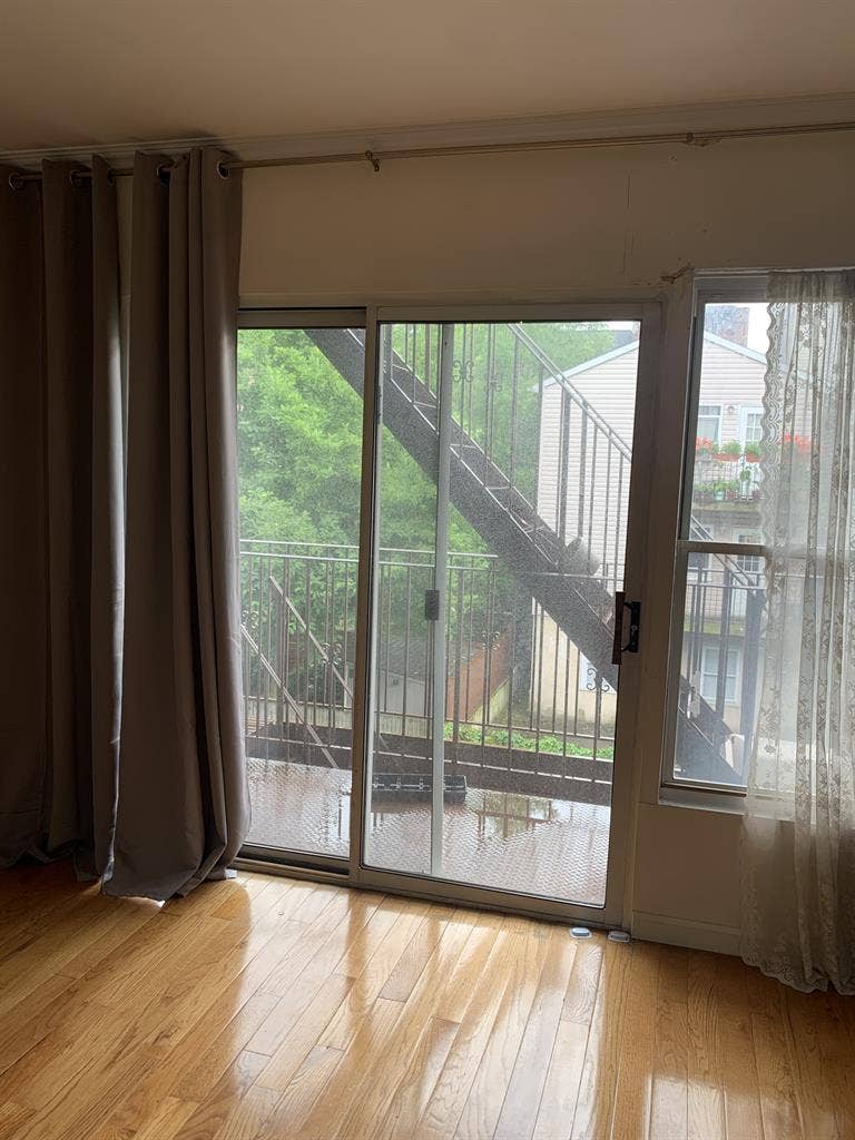 Large Master Bedroom in Jersey City