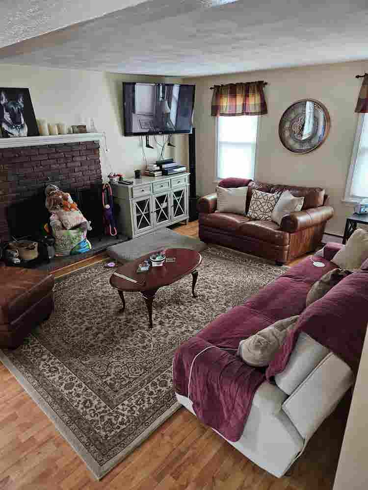 Single Family Home wants roommate
