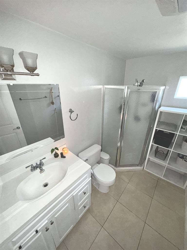 1 bedroom + shared bathroom