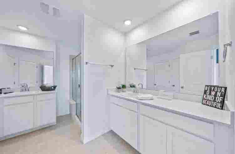 PRIVATE ROOM With PRIVATE BATH