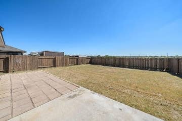 ROOM FOR RENT IN MANOR,TX