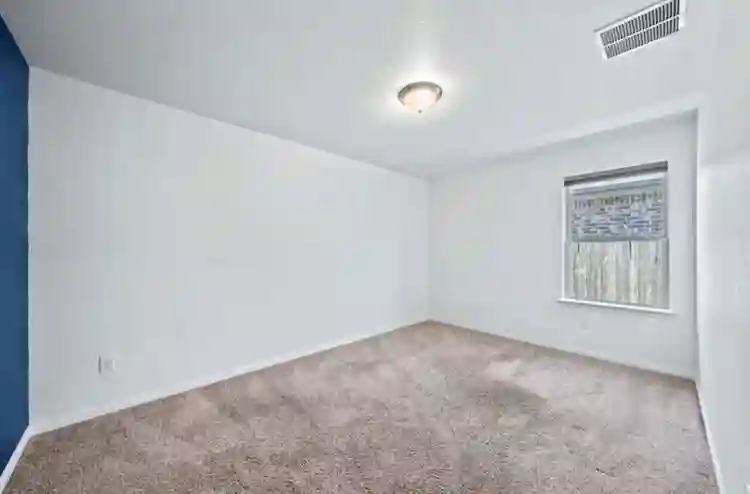 PRIVATE ROOM With PRIVATE BATH