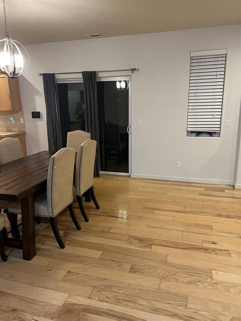 Room available now King City/Tigard