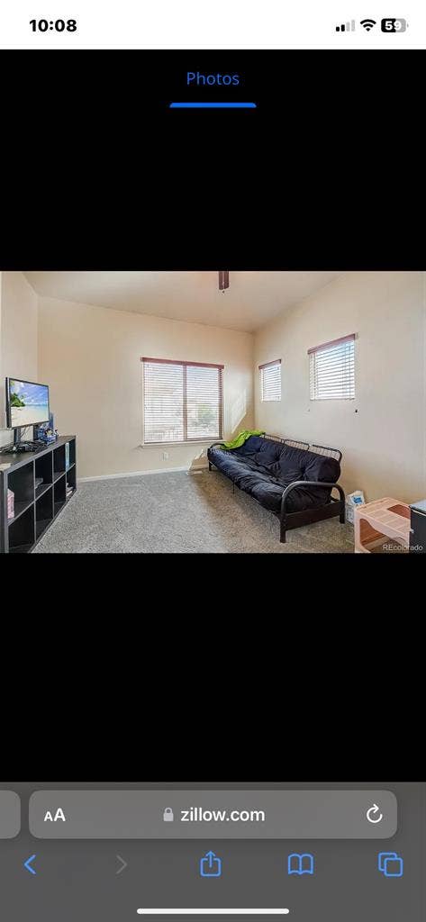 Looking for a roommate in Thornton