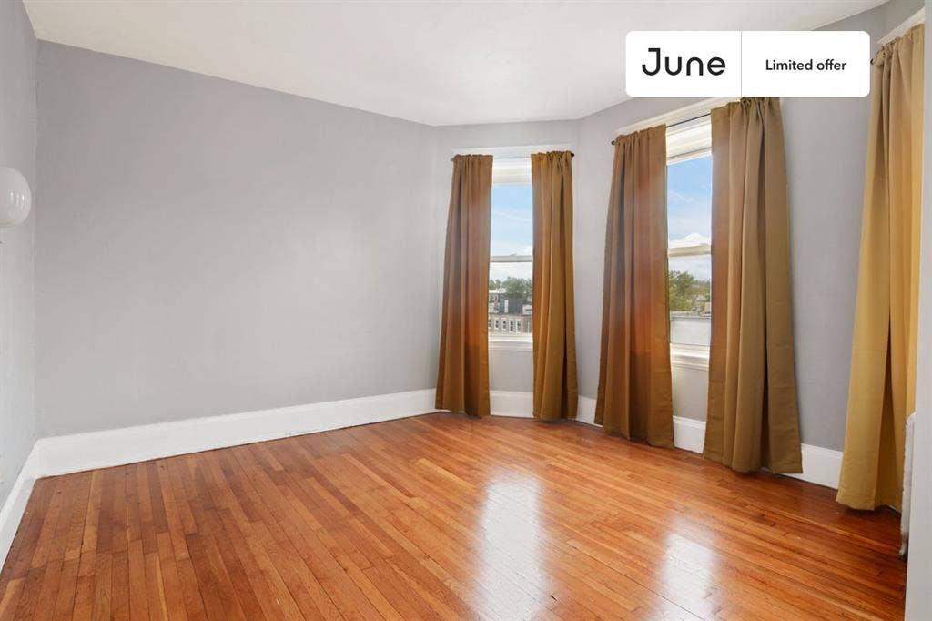 4 BR in Boston